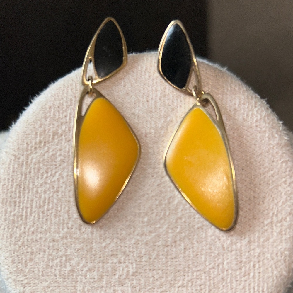 Vintage Enamel Elegant Yellow and Black  Drop Earrings Gold around